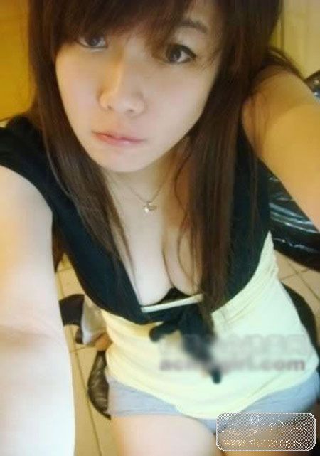 90后清纯小美女4.jpg